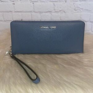 Michael Kors JET SET TRAVEL Lge Contintental Wallet
